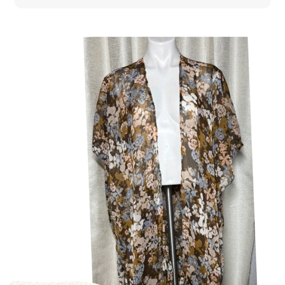 LC Lauren Conrad Floral Satin Kimono in Olive, Brown & Blue
